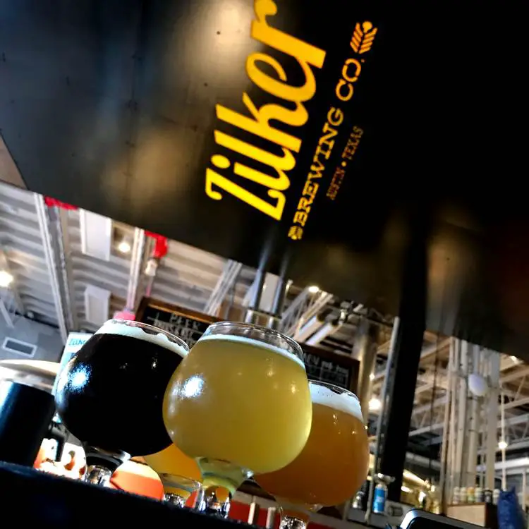 Zilker Brewing Company 
Weekend in Austin
Beers Beats Eats