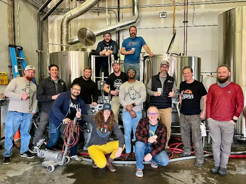 Group photo collab brew day gluten free breweries Holidaily Colorado