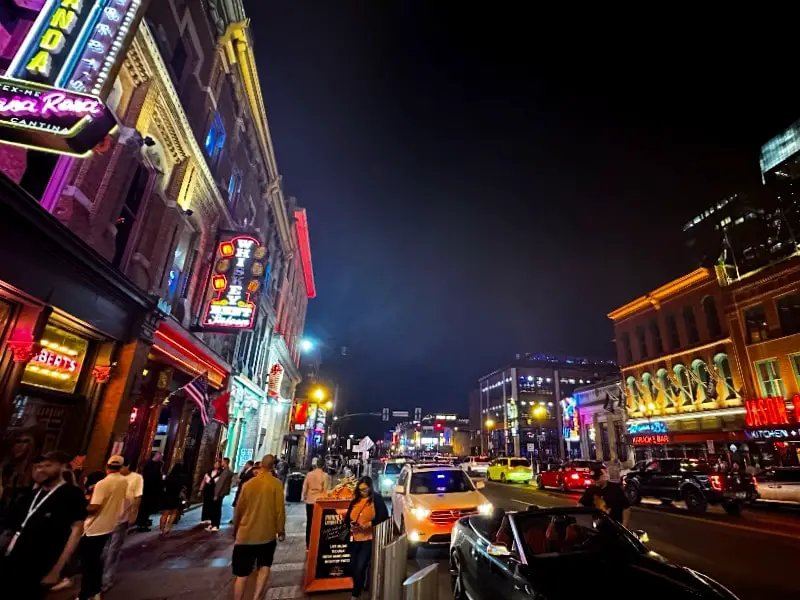 Broadway neon lights Nashville Tennessee