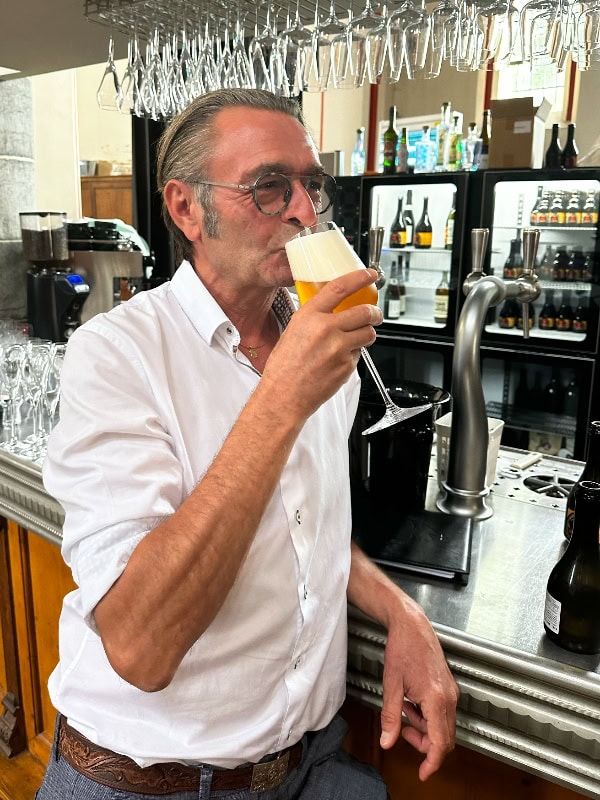 Hans at the bar Heilig Hart Belgium